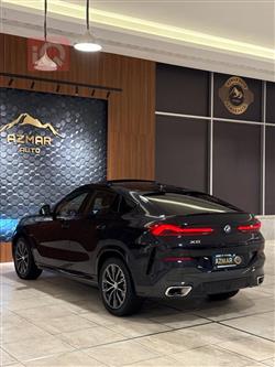 بی ئێم دەبڵیو X6